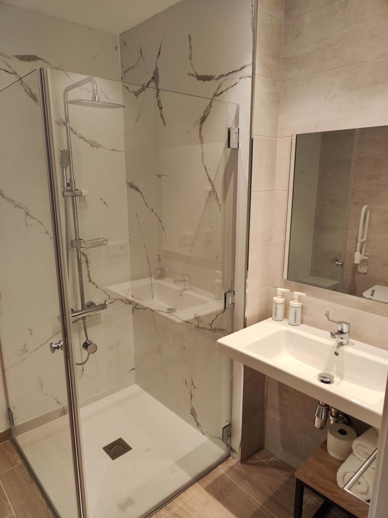 Apartamentos A Pousa Do Asma Chantada Bagian luar foto